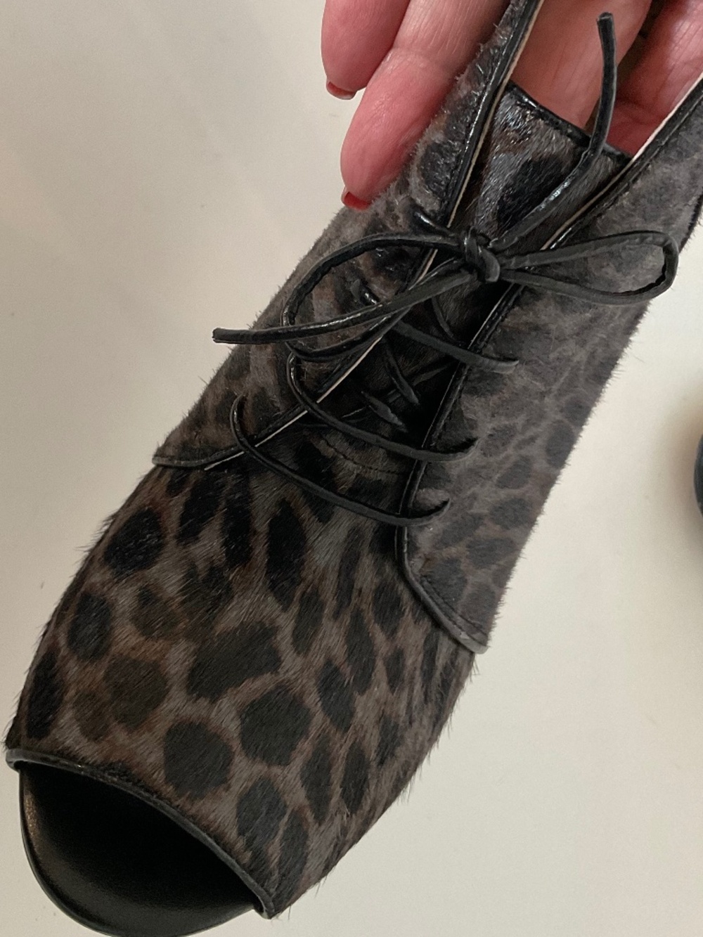 LOUISE ET CIE Veronica Cow Hair Fur Leopard Print Heels Black Grey Brown Size 8 - Picture 11 of 11